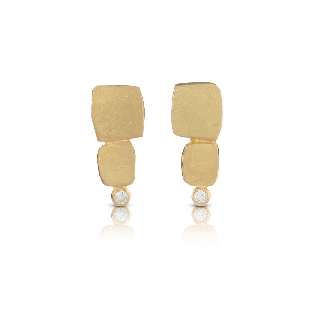 Box Earrings in Gold
