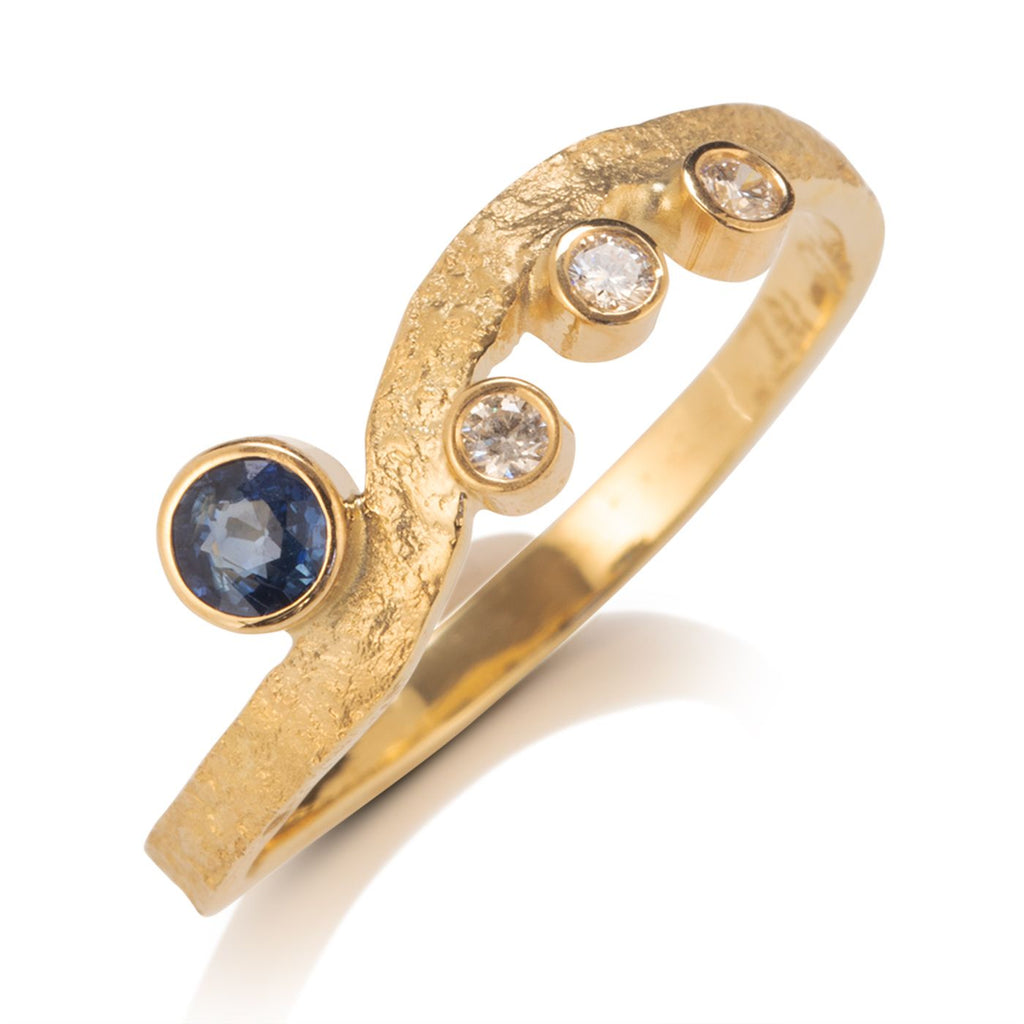 Rockhammered Ring with Sapphire and Diamonds