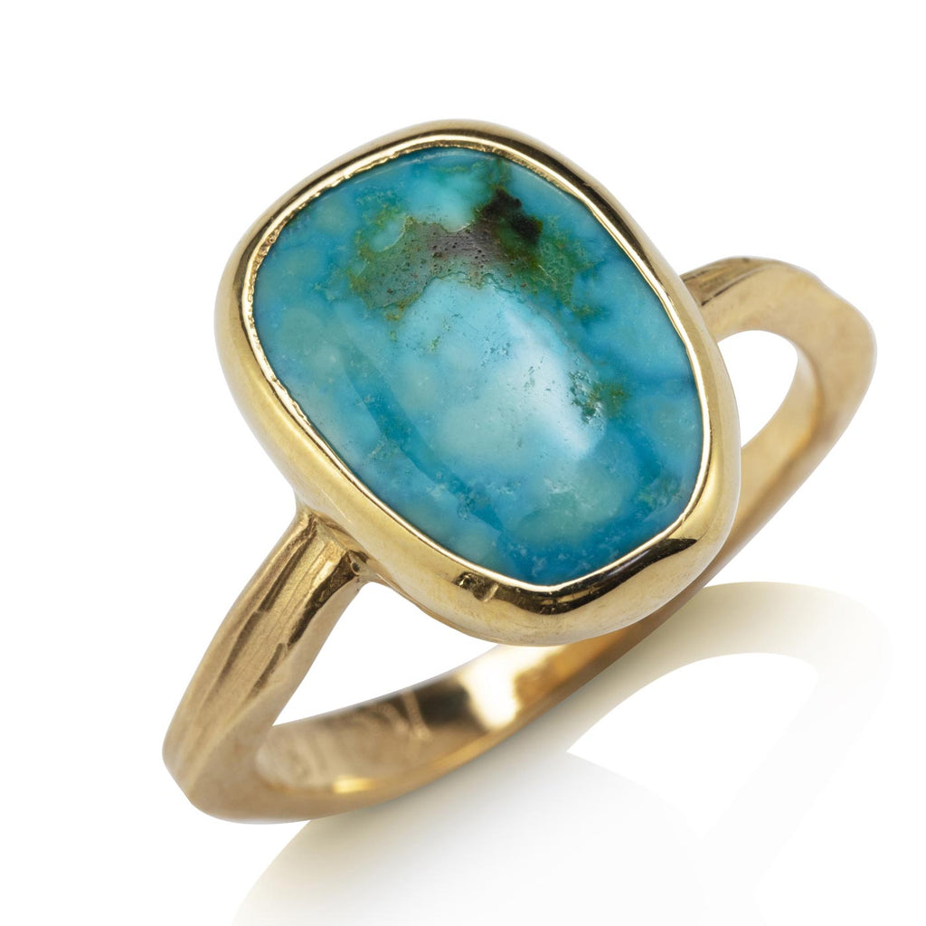 Turquoise Ring in Gold